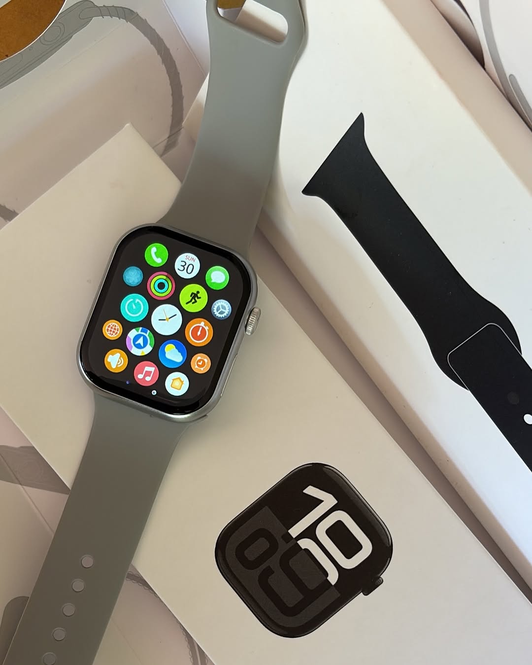 WearX S11 Smart Watch on/off ( logo )